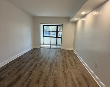 606 Se 6th Street - Photo Thumbnail 20