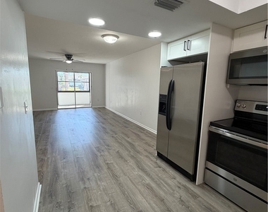 606 Se 6th Street - Photo Thumbnail 7