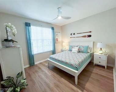 10139 Colonial Country Club Boulevard - Photo Thumbnail 12