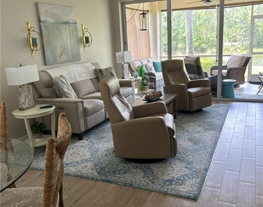 10139 Colonial Country Club Boulevard - Photo Thumbnail 2