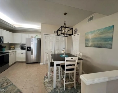 10139 Colonial Country Club Boulevard - Photo Thumbnail 4