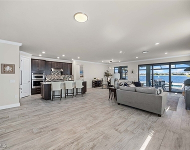 6767 Pennyroyal Drive - Photo Thumbnail 9