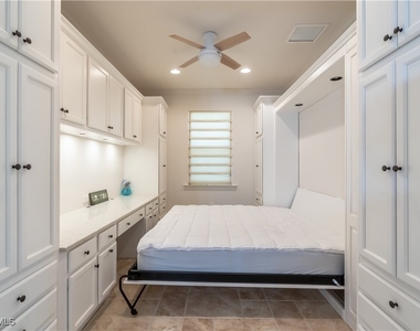 9332 Fieldstone Lane - Photo Thumbnail 17
