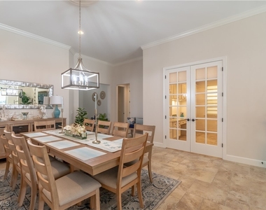 9332 Fieldstone Lane - Photo Thumbnail 6