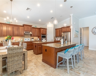 9332 Fieldstone Lane - Photo Thumbnail 11