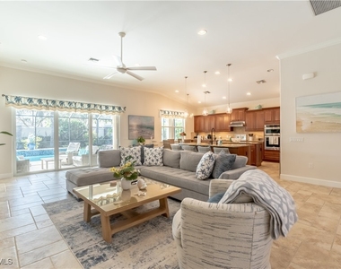 9332 Fieldstone Lane - Photo Thumbnail 8