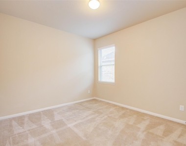 8710 Austin Thomas Drive - Photo Thumbnail 19