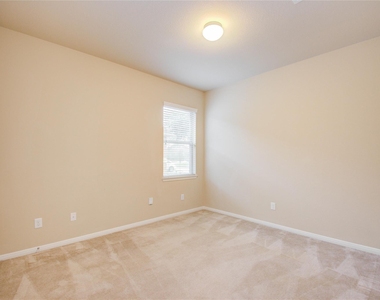 8710 Austin Thomas Drive - Photo Thumbnail 21