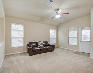 8710 Austin Thomas Drive - Photo Thumbnail 14