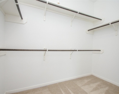 8710 Austin Thomas Drive - Photo Thumbnail 28