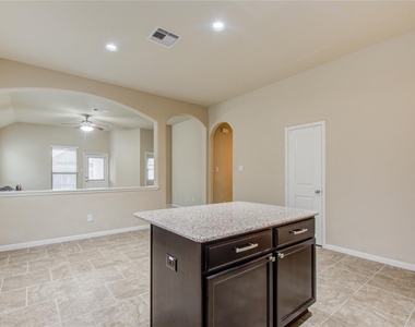 8710 Austin Thomas Drive - Photo Thumbnail 12