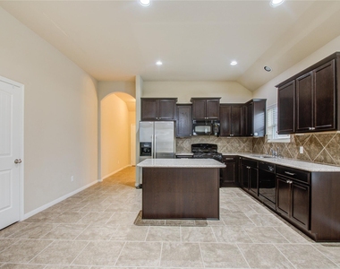 8710 Austin Thomas Drive - Photo Thumbnail 8