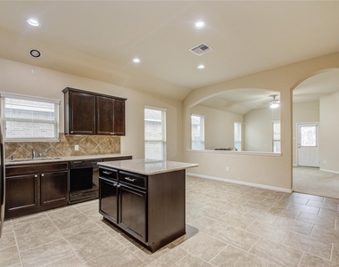 8710 Austin Thomas Drive - Photo Thumbnail 7