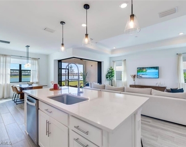 20419 Pebble Glen Drive - Photo Thumbnail 3