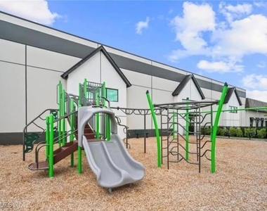 20419 Pebble Glen Drive - Photo Thumbnail 35