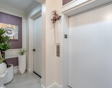 16382 Viansa Way - Photo Thumbnail 2