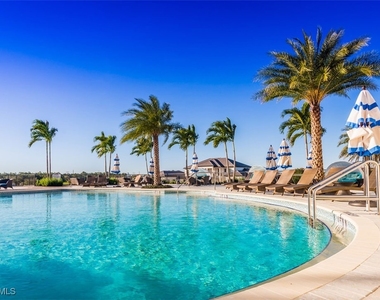 16382 Viansa Way - Photo Thumbnail 26
