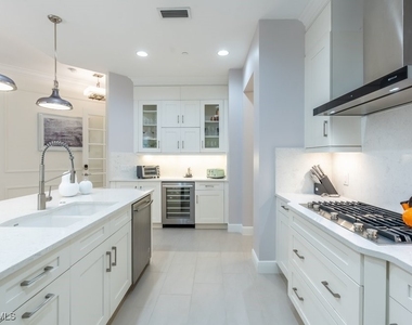 16382 Viansa Way - Photo Thumbnail 29