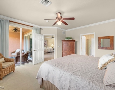 9601 Spanish Moss Way - Photo Thumbnail 17
