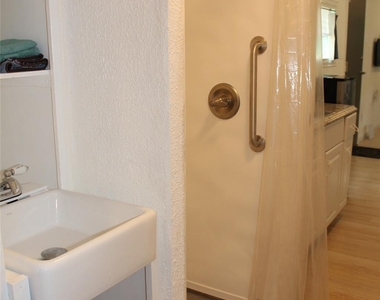 3425 Southwestern Unit 3 Road - Photo Thumbnail 6