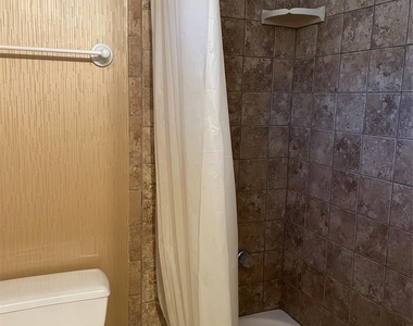 302 Somerset Road - Photo Thumbnail 15