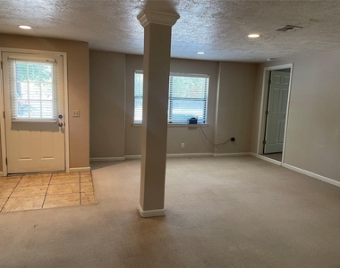 302 Somerset Road - Photo Thumbnail 1