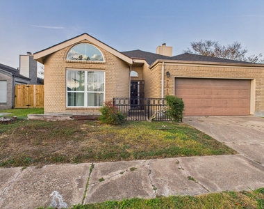 7610 Hopewell Lane - Photo Thumbnail 1