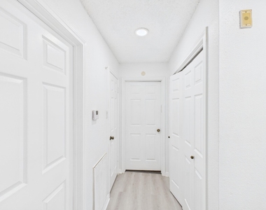 7610 Hopewell Lane - Photo Thumbnail 14