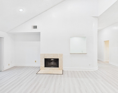 7610 Hopewell Lane - Photo Thumbnail 12