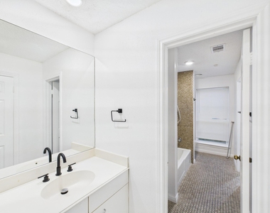 7610 Hopewell Lane - Photo Thumbnail 17