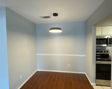 12607 Ashford Meadow Drive - Photo Thumbnail 2