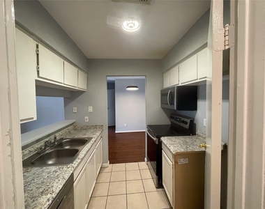 12607 Ashford Meadow Drive - Photo Thumbnail 5