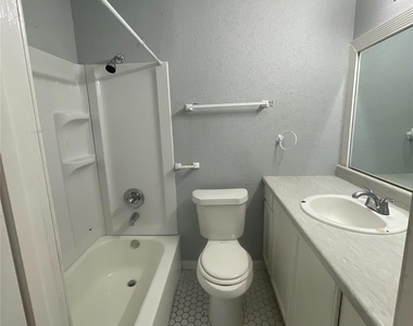 12607 Ashford Meadow Drive - Photo Thumbnail 11