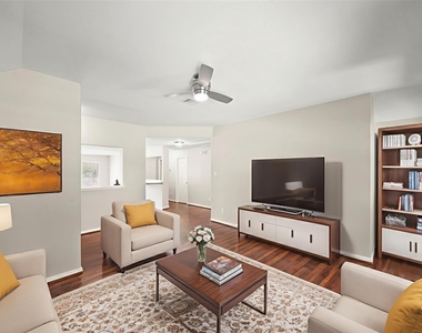 714 Coggins Point Way - Photo Thumbnail 19