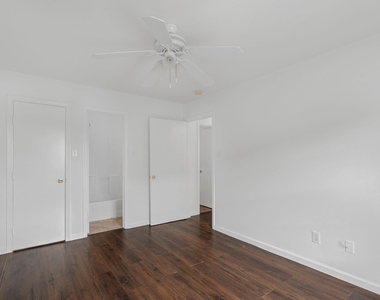 2106 Nettleton Street - Photo Thumbnail 7