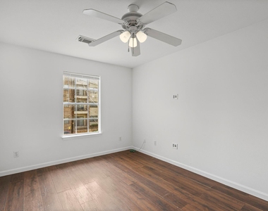 2106 Nettleton Street - Photo Thumbnail 6