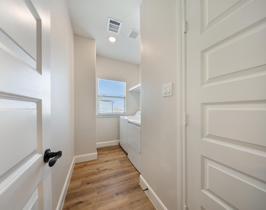 2019 Olivos Street - Photo Thumbnail 17