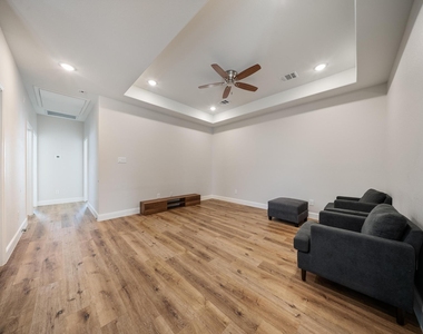2019 Olivos Street - Photo Thumbnail 15
