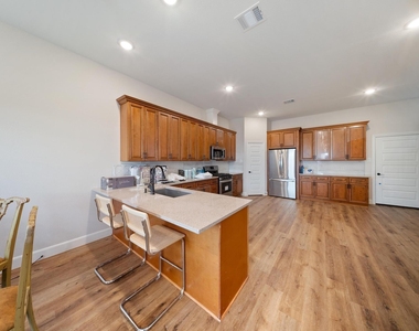 2019 Olivos Street - Photo Thumbnail 7