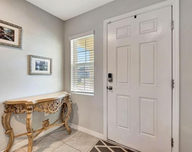 2942 Rock Sound Street - Photo Thumbnail 5