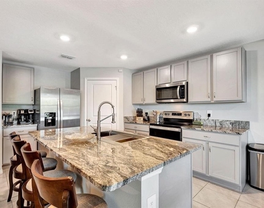 2942 Rock Sound Street - Photo Thumbnail 16