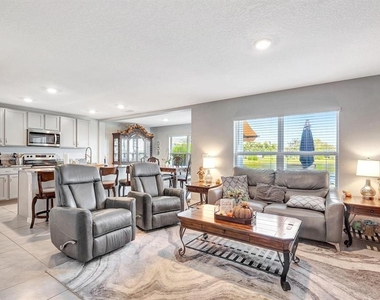 2942 Rock Sound Street - Photo Thumbnail 10