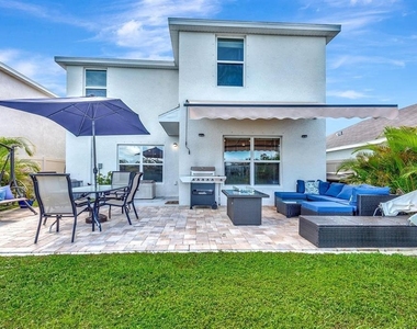 2942 Rock Sound Street - Photo Thumbnail 31