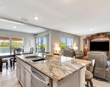 2942 Rock Sound Street - Photo Thumbnail 14