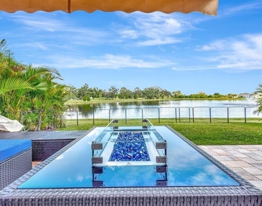 2942 Rock Sound Street - Photo Thumbnail 35