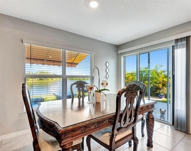 2942 Rock Sound Street - Photo Thumbnail 12