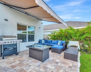 2942 Rock Sound Street - Photo Thumbnail 34