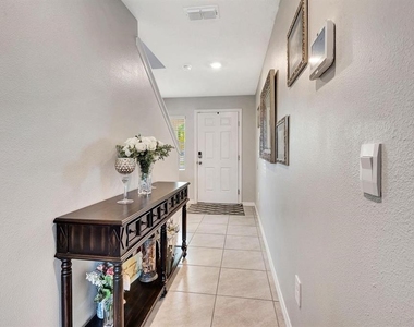 2942 Rock Sound Street - Photo Thumbnail 4
