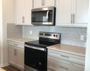 2737 Franklin Road - Photo Thumbnail 2