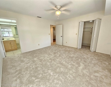 812 Capri Isles Boulevard - Photo Thumbnail 22